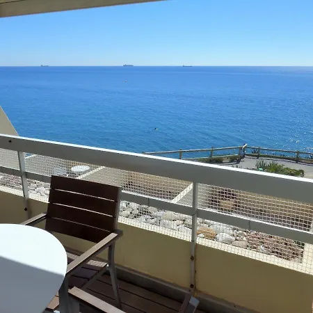 54 M², Double Terrasse, Ascenseur, Parking アパート