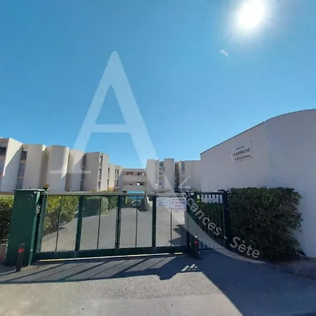 54 M², Double Terrasse, Ascenseur, Parking 公寓 *